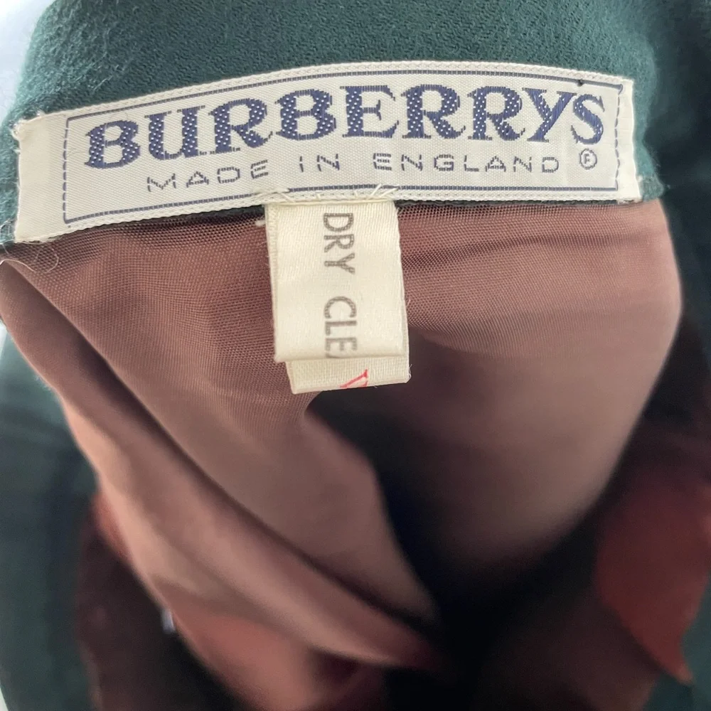 Vintage Burberry pleated wool skirt - Picture 4 of 8